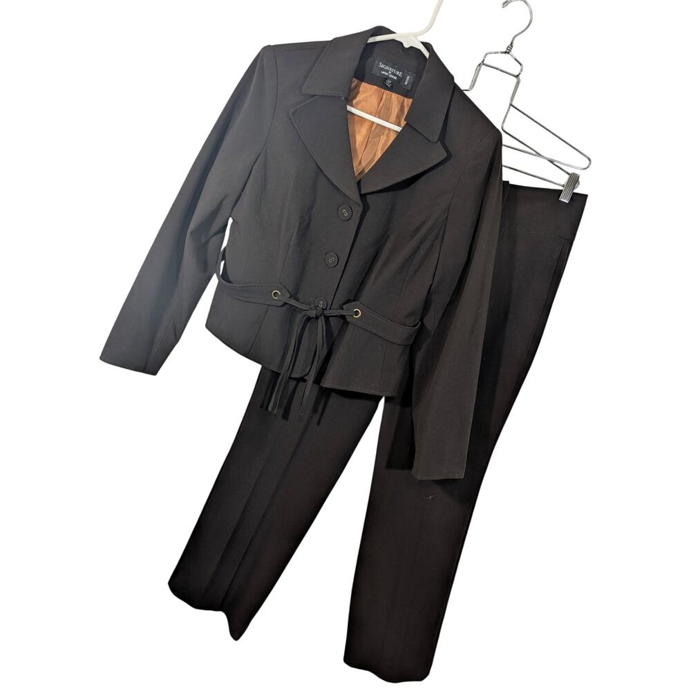 LARRY LEVINE SIGNATURE! COCOA BROWN WIDE LAPEL, BELTED WAIST 2 PC PANT SUIT! 12P
